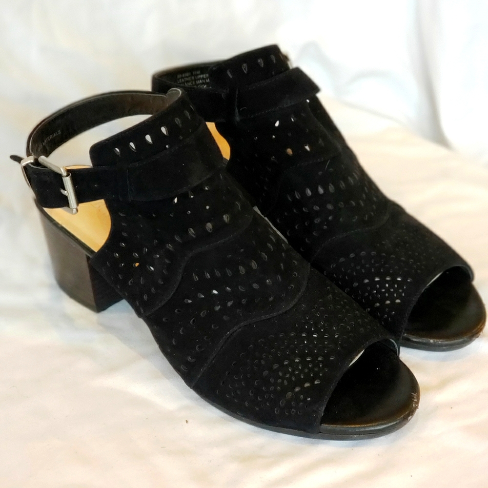 Bella Vita Fonda Slingback Black Peep Toe Sandal